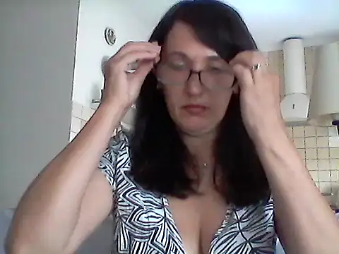 Elena48324 online show from July 2026 12:53:02 PM