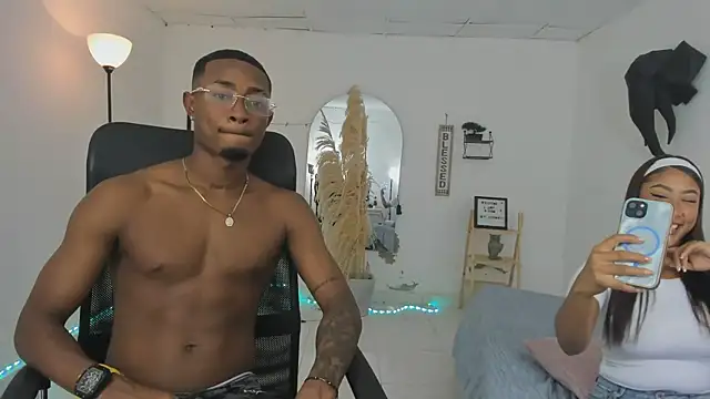 Snapshot of AbonySex69 chatting on January 2026 03:33:01 AM AbonySex69 online show from January 2026 03:33:01 AM