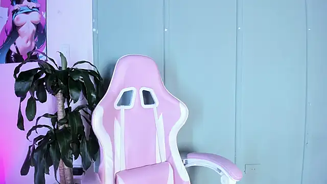 Zafiro  Brown online show from September 2025 11:58:01 AM