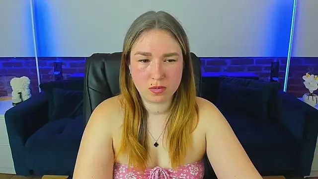 Sofii darling online show from March 2026 05:38:01 PM