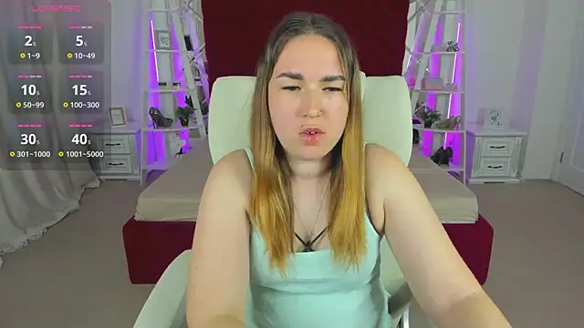 Snapshot of Sofii_darling chatting on April 2026 04:53:02 PM Sofii darling online show from April 2026 04:53:02 PM