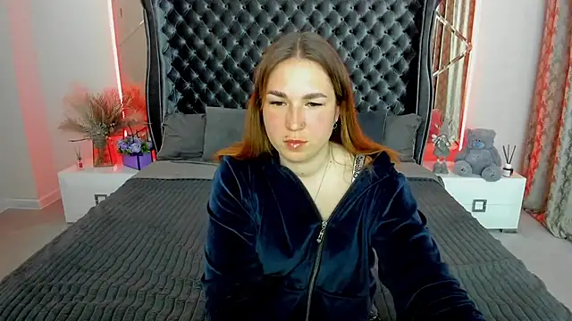Snapshot of Sofii_darling chatting on April 2026 04:35:02 PM Sofii darling online show from April 2026 04:35:02 PM