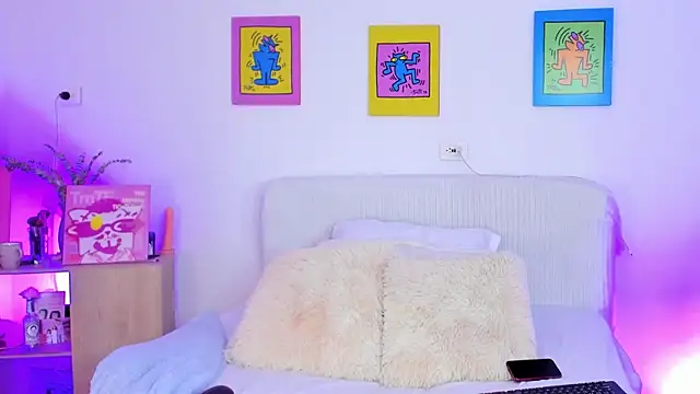 Snapshot of AprilAddams_ chatting on October 2025 09:15:01 PM AprilAddams  online show from October 2025 09:15:01 PM