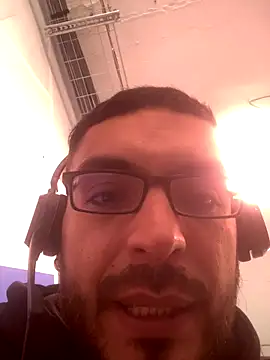 Snapshot of malek_xarx_ chatting on January 2026 02:54:02 PM malek xarx online show from January 2026 02:54:02 PM