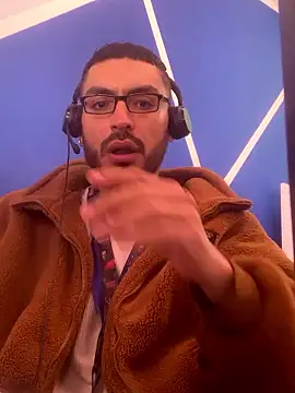 Snapshot of malek_xarx_ chatting on January 2026 03:25:02 PM malek xarx online show from January 2026 03:25:02 PM