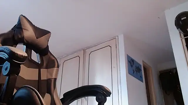 Snapshot of malek_xarx_ chatting on February 2026 08:34:02 PM malek xarx online show from February 2026 08:34:02 PM