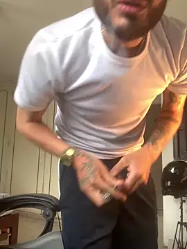 Snapshot of malek_xarx_ chatting on February 2026 04:03:02 PM malek xarx online show from February 2026 04:03:02 PM