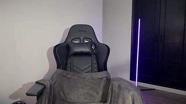 s meow online show from January 2026 02:26:01 AM