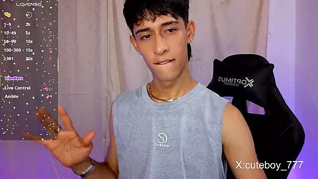 Snapshot of Danny_cute_05 chatting on May 2026 10:26:02 PM Danny cute 05 online show from May 2026 10:26:02 PM