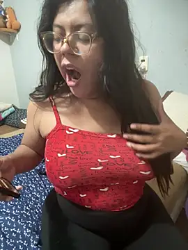 karysweetbeaury online show from February 2026 07:32:01 PM