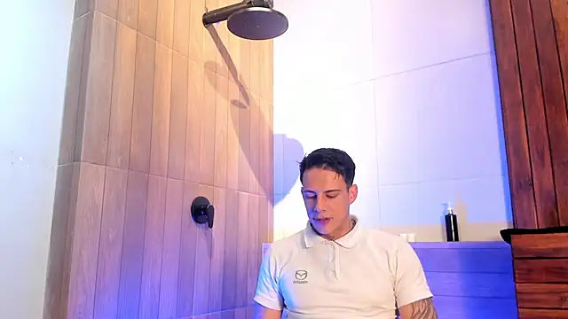 Snapshot of Dustin_Sonne chatting on June 2026 03:34:02 AM Dustin Sonne online show from June 2026 03:34:02 AM