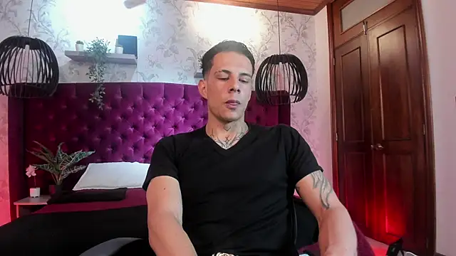 Snapshot of Dustin_Sonne chatting on July 2026 03:45:02 AM Dustin Sonne online show from July 2026 03:45:02 AM