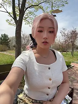 winter11 online show from April 2026 02:33:01 AM