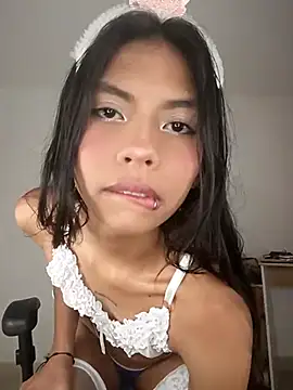 Snapshot of NovaTemptress chatting on October 2025 01:27:02 AM NovaTemptress online show from October 2025 01:27:02 AM