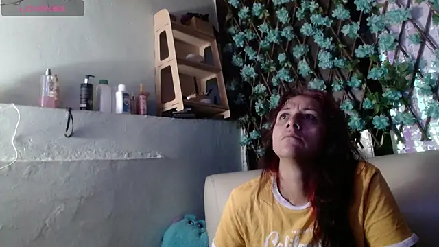 Snapshot of darling_hott chatting on July 2026 11:03:02 AM darling hott online show from July 2026 11:03:02 AM