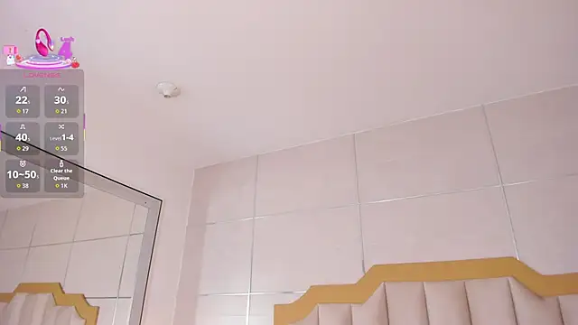 Snapshot of MaddieParker chatting on September 2025 07:13:02 PM MaddieParker online show from September 2025 07:13:02 PM