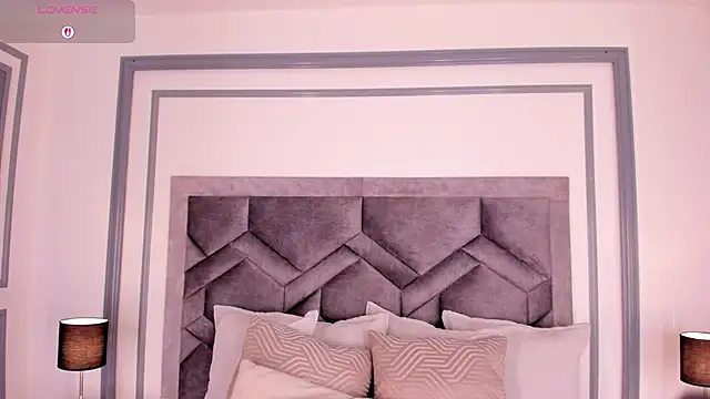 Snapshot of MaddieParker chatting on November 2025 12:08:02 PM MaddieParker online show from November 2025 12:08:02 PM