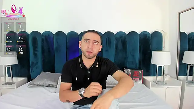 Snapshot of Lushian_ chatting on May 2026 03:30:01 PM Lushian online show from May 2026 03:30:01 PM
