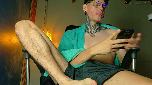 david huge online show from April 2026 03:50:02 AM