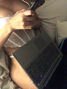 MusaAyla online show from November 2025 01:30:02 AM