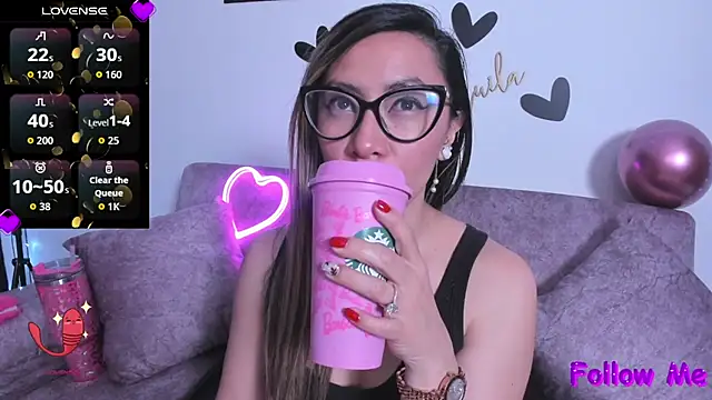 TilaTequila 15 online show from November 2025 02:13:01 PM