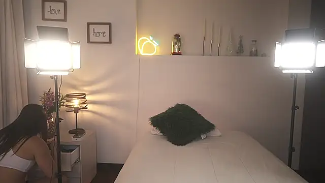 Snapshot of ximena_cortez_03 chatting on November 2025 12:57:02 AM ximena cortez 03 online show from November 2025 12:57:02 AM