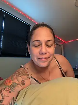 PrettyKittyMia online show from October 2025 07:56:01 PM