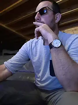 BrunJulienMetis online show from April 2026 07:22:01 PM