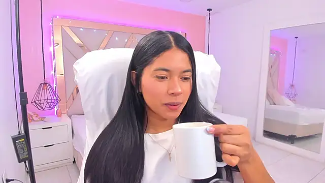 samantaa shy online show from March 2026 11:00:02 PM