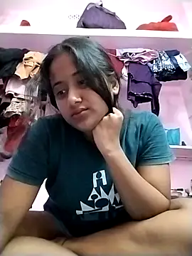 Snapshot of Fun__with__Prity chatting on October 2025 05:44:02 PM Fun  with  Prity online show from October 2025 05:44:02 PM