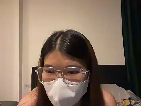 sweetguay9871 online show from March 2026 01:28:01 PM