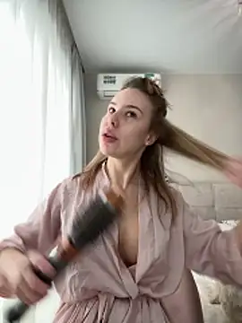 Ashley Roys online show from March 2026 09:23:02 AM