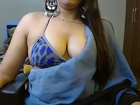 madison-kenzie online show from November 2025 07:52:02 PM