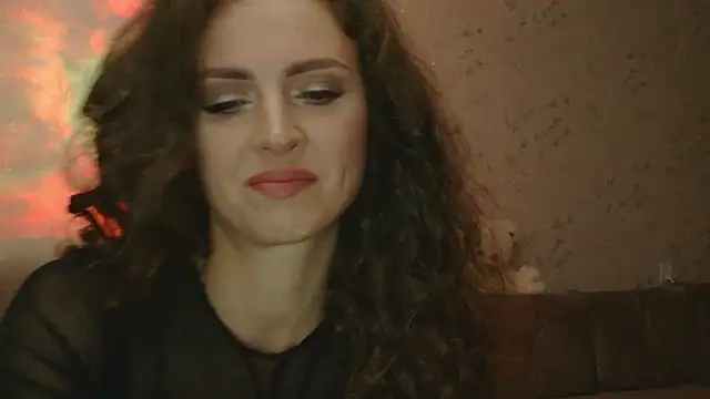 Amber Carrol online show from November 2025 05:24:01 PM