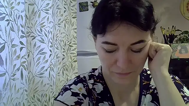 Krystal 82 online show from December 2025 08:08:02 AM