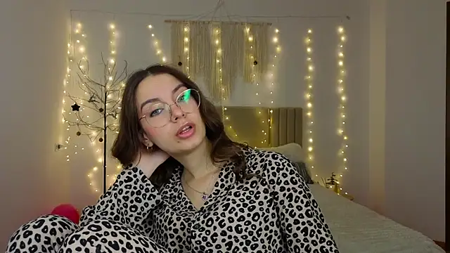 Real cutie1 online show from January 2026 01:47:02 PM