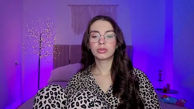 Real cutie1 online show from March 2026 01:38:02 PM