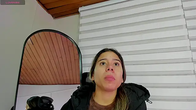 Rachell criss online show from December 2025 04:08:02 AM