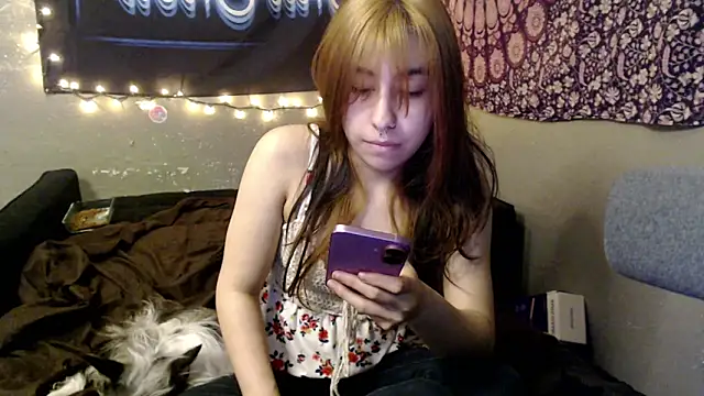 Snapshot of London_Ray chatting on June 2026 10:55:01 PM London Ray online show from June 2026 10:55:01 PM