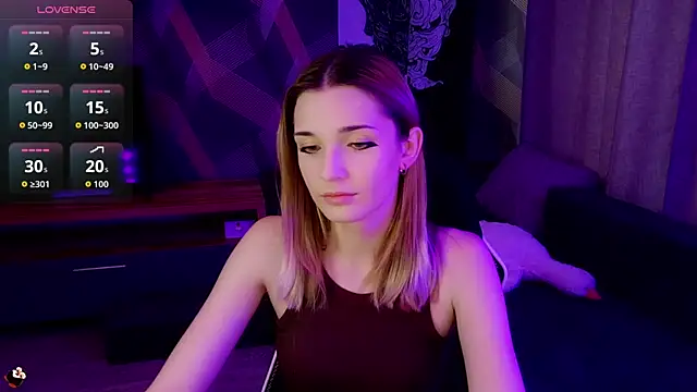 Snapshot of Sandy_Belle chatting on September 2025 01:11:01 PM Sandy Belle online show from September 2025 01:11:01 PM