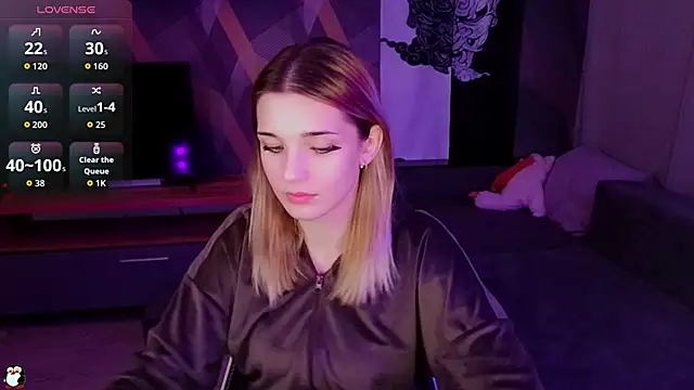 Snapshot of Sandy_Belle chatting on September 2025 06:31:01 PM Sandy Belle online show from September 2025 06:31:01 PM