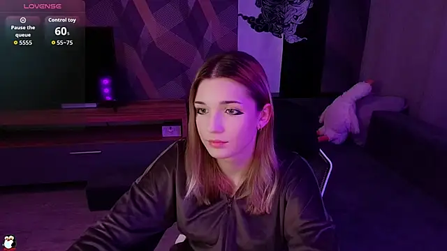 Snapshot of Sandy_Belle chatting on September 2025 06:30:02 PM Sandy Belle online show from September 2025 06:30:02 PM