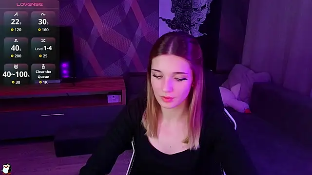 Snapshot of Sandy_Belle chatting on September 2025 08:01:01 PM Sandy Belle online show from September 2025 08:01:01 PM