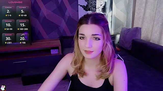 Snapshot of Sandy_Belle chatting on October 2025 09:42:02 AM Sandy Belle online show from October 2025 09:42:02 AM