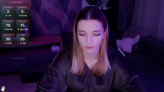 Snapshot of Sandy_Belle chatting on November 2025 04:38:02 PM Sandy Belle online show from November 2025 04:38:02 PM