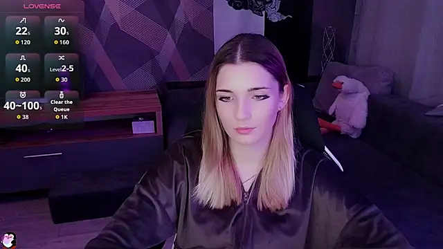 Snapshot of Sandy_Belle chatting on November 2025 07:35:02 PM Sandy Belle online show from November 2025 07:35:02 PM