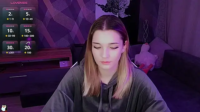 Snapshot of Sandy_Belle chatting on November 2025 07:57:01 PM Sandy Belle online show from November 2025 07:57:01 PM