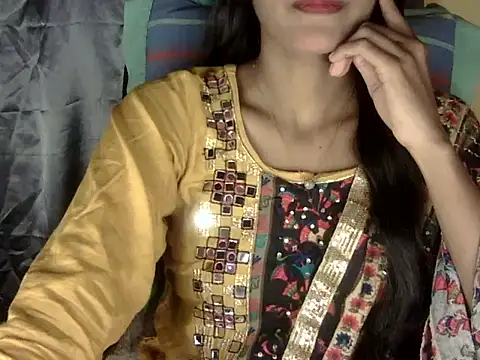 zara Khan0 online show from October 2025 02:24:02 PM