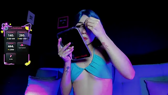 madiixwatson online show from November 2025 10:47:02 AM