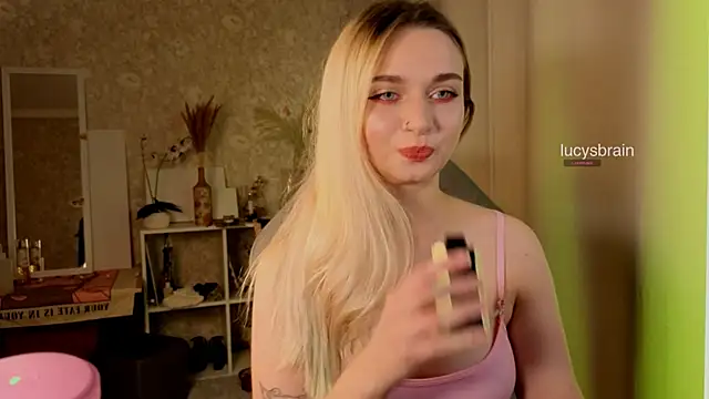 Lucyinthesheets online show from October 2025 06:06:02 PM